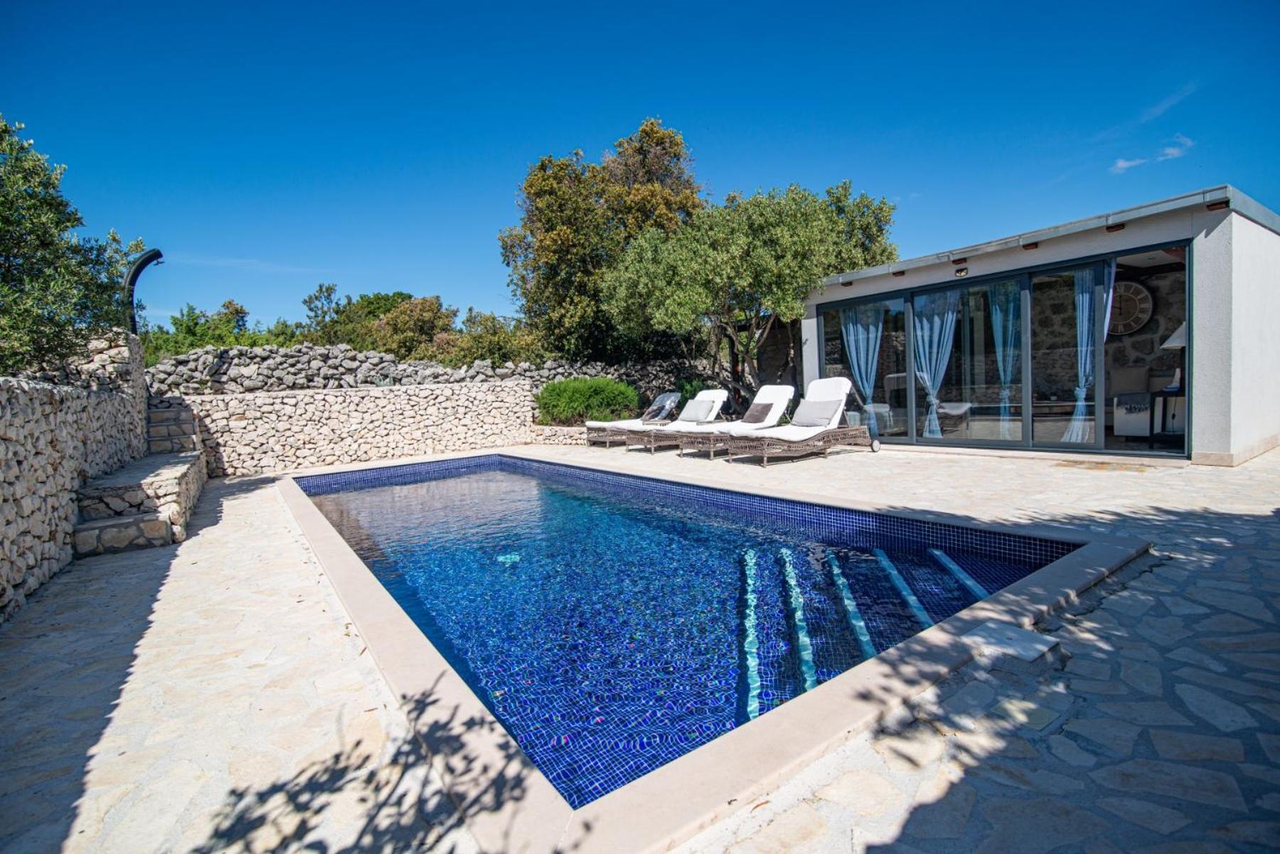 Private Cottage In Olive Grove With Heated Pool Vinišće Eksteriør billede