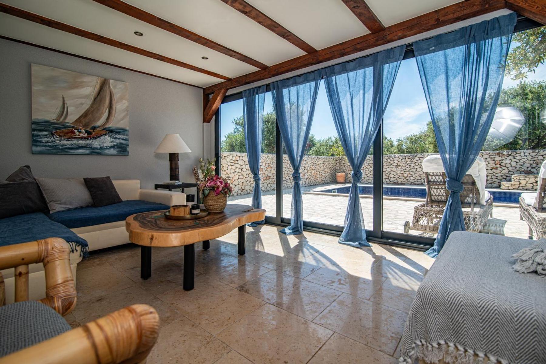 Private Cottage In Olive Grove With Heated Pool Vinišće Eksteriør billede